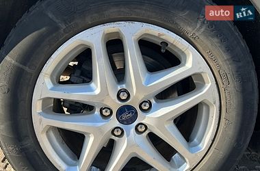 Седан Ford Fusion 2015 в Києві