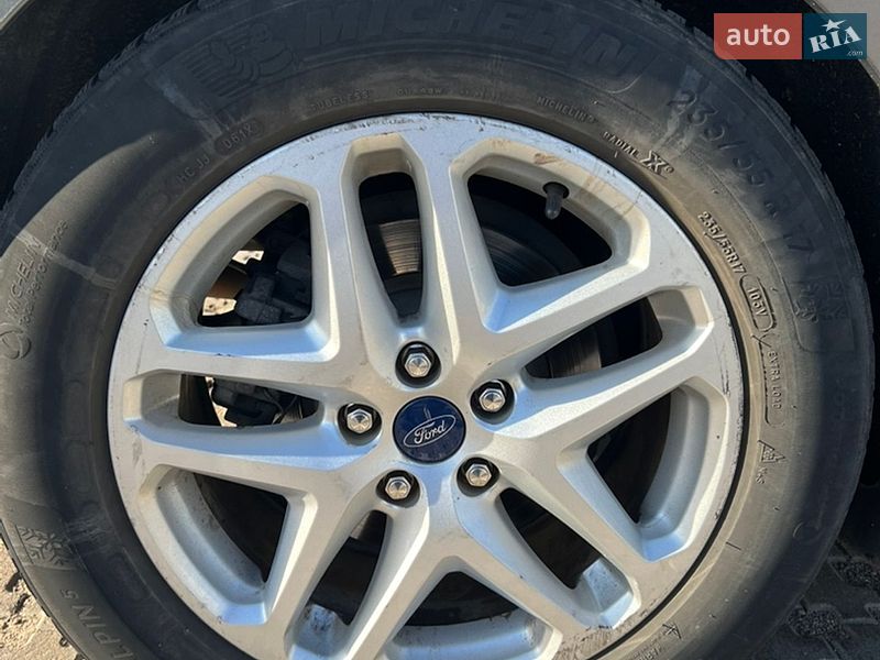 Седан Ford Fusion 2015 в Києві