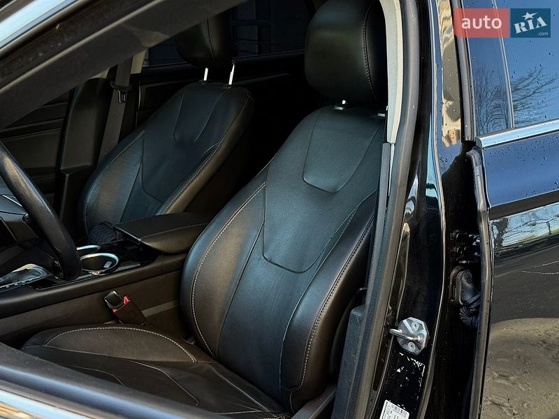 Седан Ford Fusion 2013 в Киеве