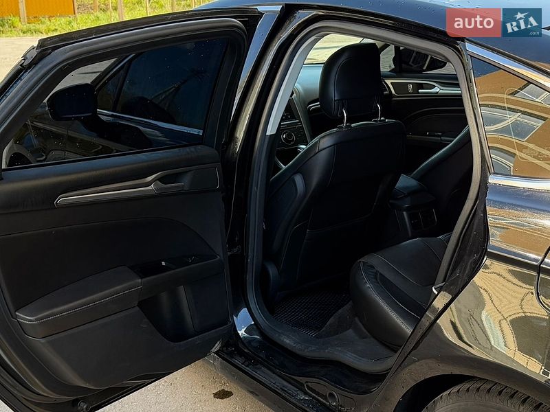 Седан Ford Fusion 2013 в Киеве