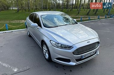 Седан Ford Fusion 2016 в Ладижині