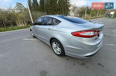 Седан Ford Fusion 2016 в Ладижині