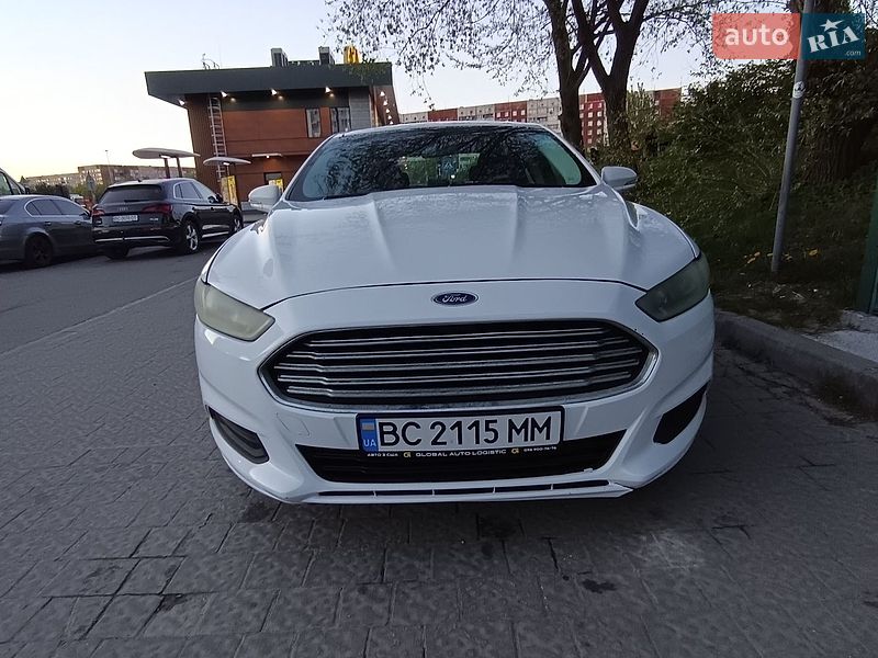 Ford Fusion 2015