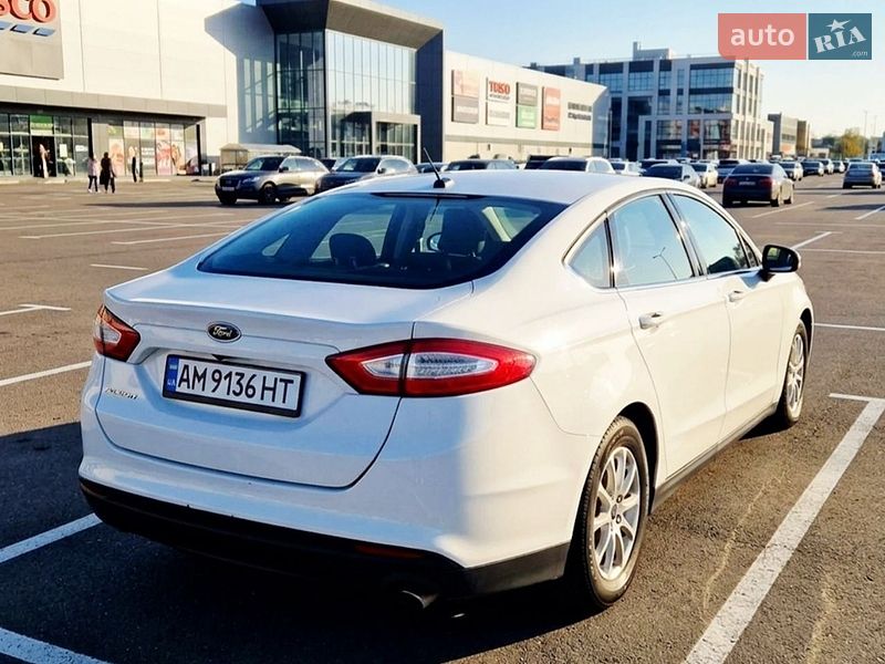 Седан Ford Fusion 2015 в Житомире