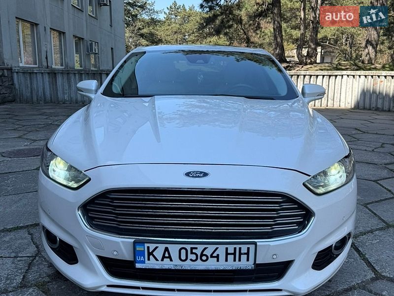Ford Fusion 2016
