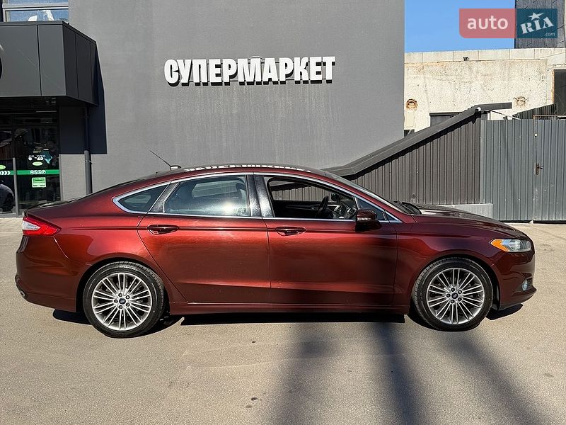 Седан Ford Fusion 2016 в Чернігові