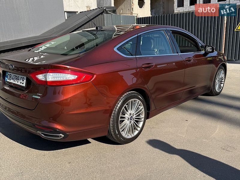 Седан Ford Fusion 2016 в Чернігові