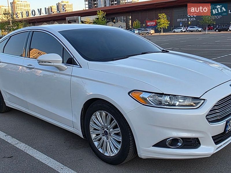 Седан Ford Fusion 2016 в Києві