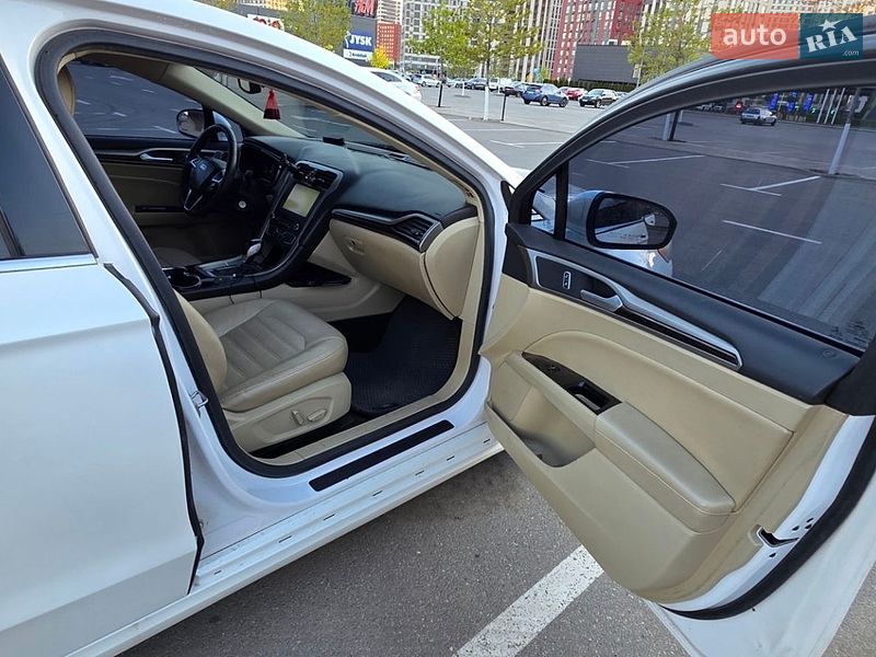 Седан Ford Fusion 2016 в Києві