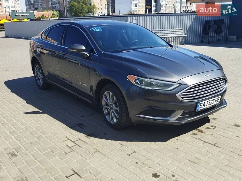 Седан Ford Fusion 2018 в Александрие