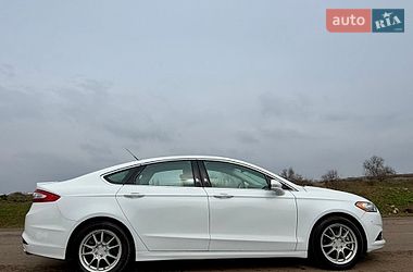 Седан Ford Fusion 2016 в Одесі