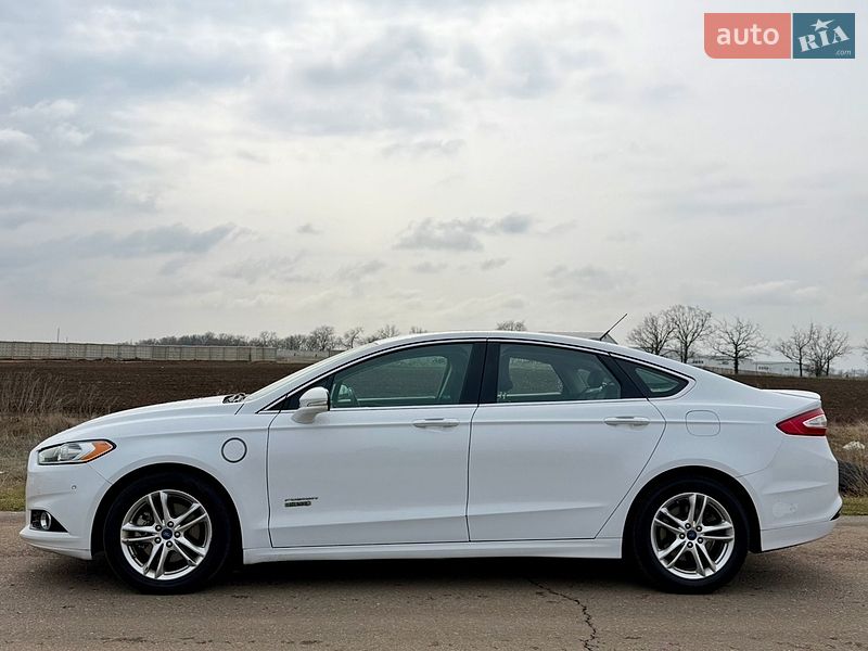 Седан Ford Fusion 2016 в Одесі