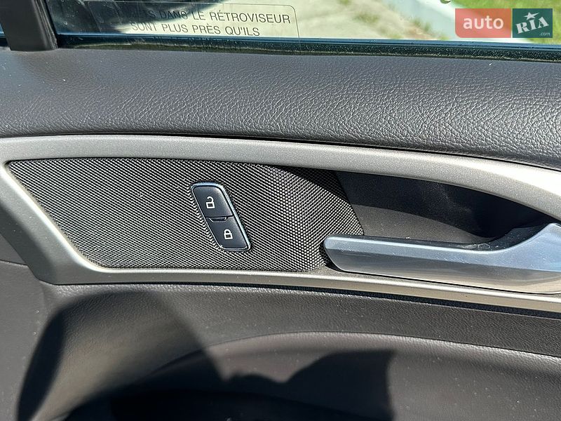 Седан Ford Fusion 2016 в Чернигове