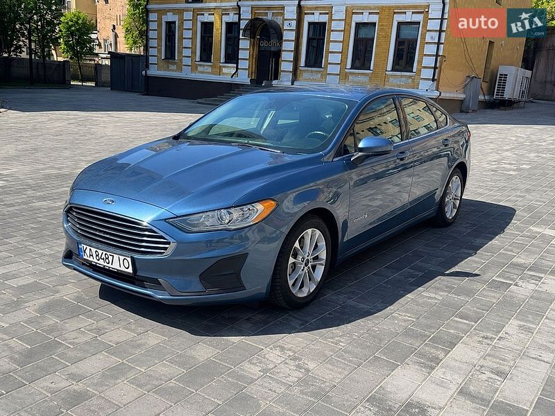 Седан Ford Fusion 2018 в Киеве