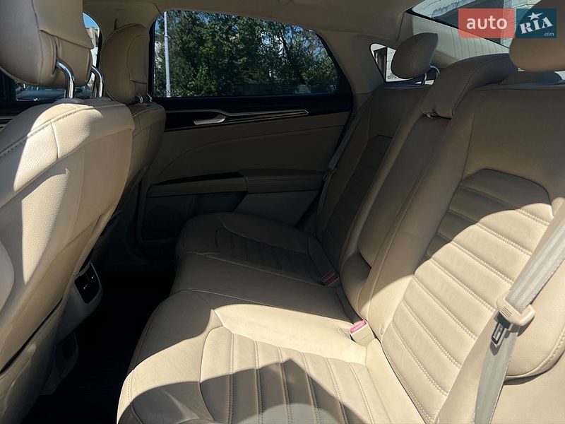 Седан Ford Fusion 2012 в Івано-Франківську