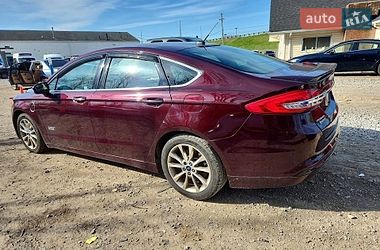 Седан Ford Fusion 2017 в Львове