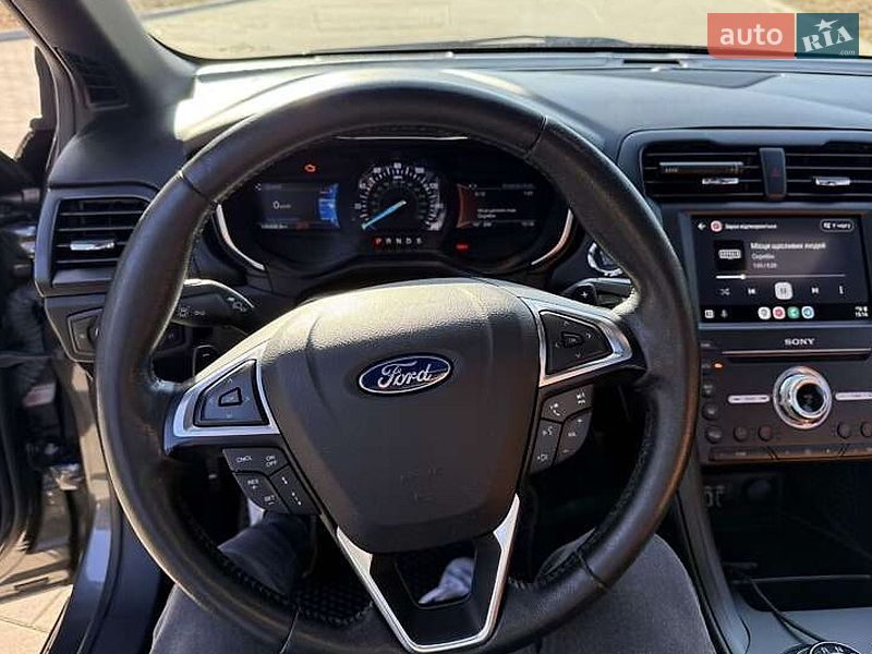 Седан Ford Fusion 2019 в Виннице