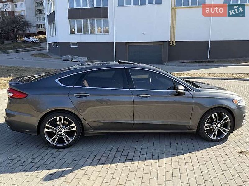 Седан Ford Fusion 2019 в Виннице