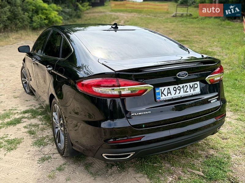 Седан Ford Fusion 2018 в Киеве