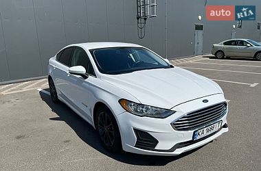 Седан Ford Fusion 2019 в Києві