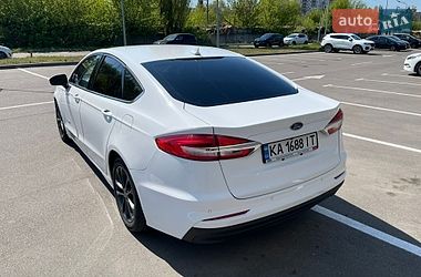 Седан Ford Fusion 2019 в Києві