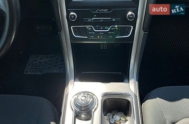 Седан Ford Fusion 2019 в Києві