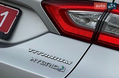 Седан Ford Fusion 2016 в Дрогобичі