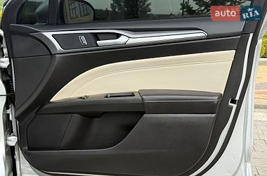 Седан Ford Fusion 2016 в Дрогобичі