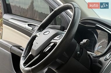 Седан Ford Fusion 2016 в Дрогобичі