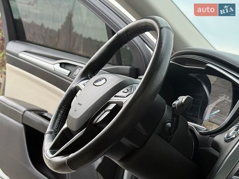 Седан Ford Fusion 2016 в Дрогобичі