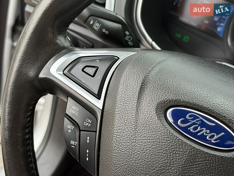 Седан Ford Fusion 2016 в Дрогобичі