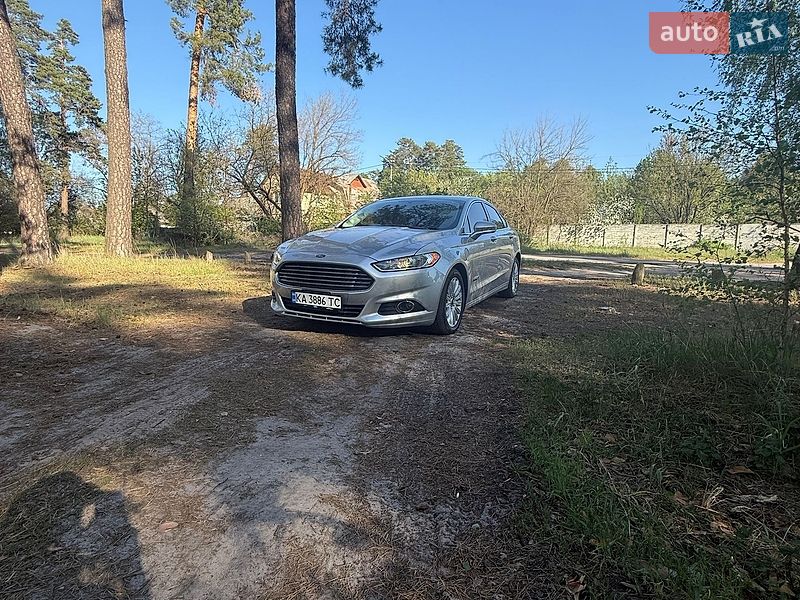 Ford Fusion 2016