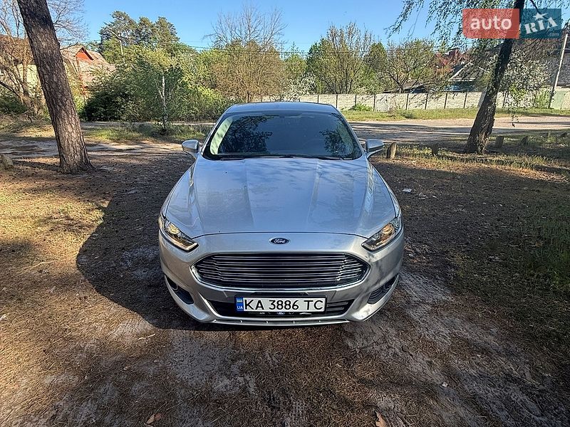 Седан Ford Fusion 2016 в Києві