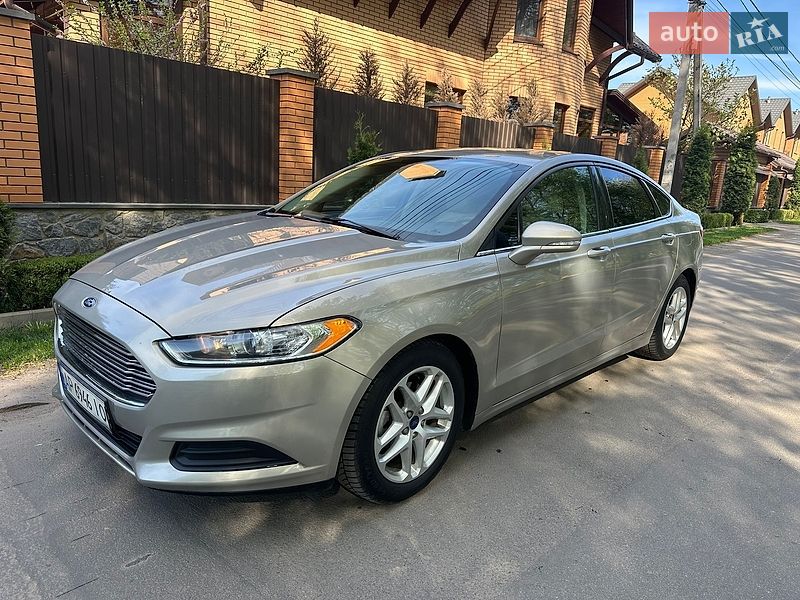 Седан Ford Fusion 2015 в Вінниці