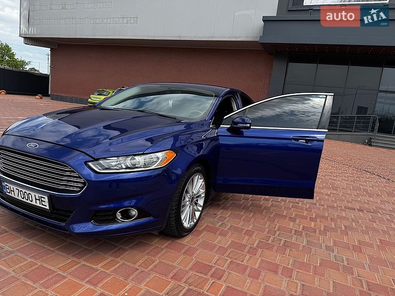 Седан Ford Fusion 2016 в Одесі