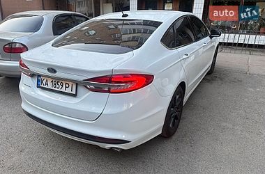 Седан Ford Fusion 2016 в Борисполі