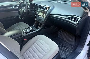 Седан Ford Fusion 2016 в Борисполі