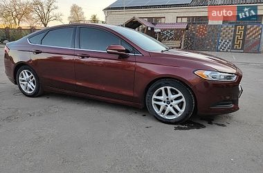 Седан Ford Fusion 2015 в Лисянці