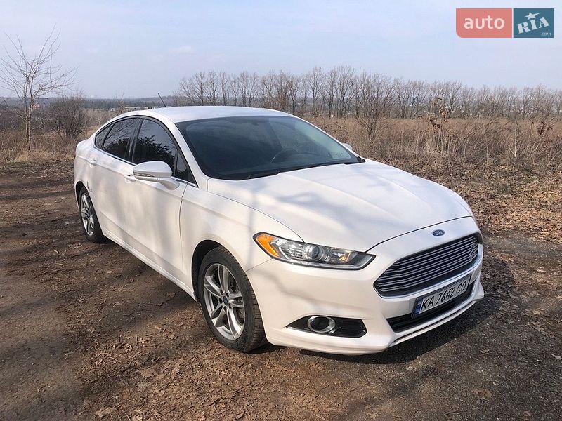 Седан Ford Fusion 2015 в Києві