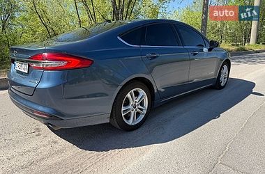 Седан Ford Fusion 2018 в Днепре