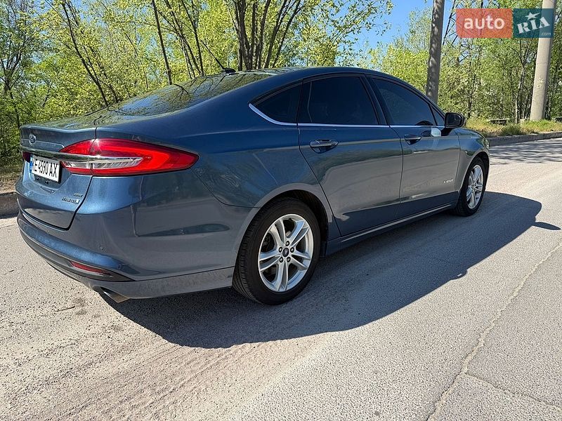 Седан Ford Fusion 2018 в Днепре
