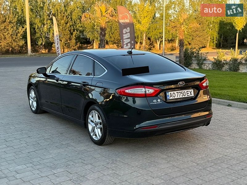 Седан Ford Fusion 2014 в Ужгороде
