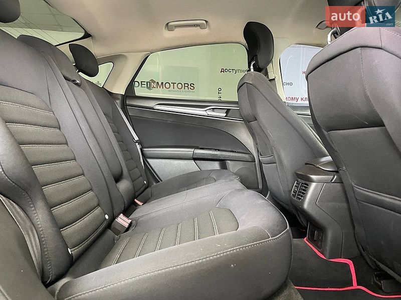 Седан Ford Fusion 2013 в Киеве