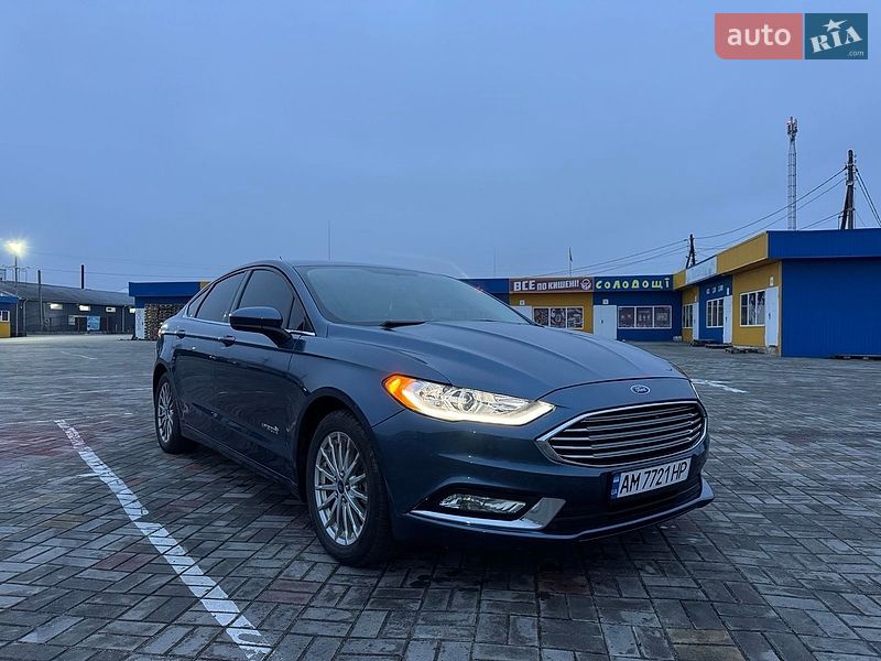 Седан Ford Fusion 2017 в Житомирі