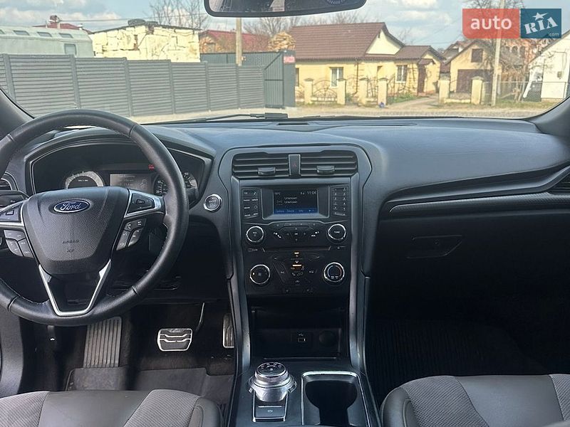 Седан Ford Fusion 2017 в Дубно