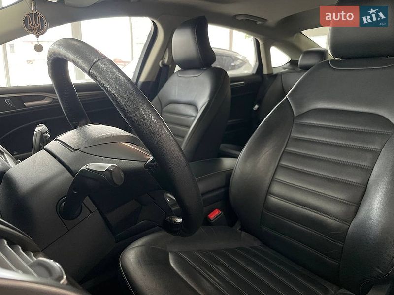 Седан Ford Fusion 2016 в Киеве