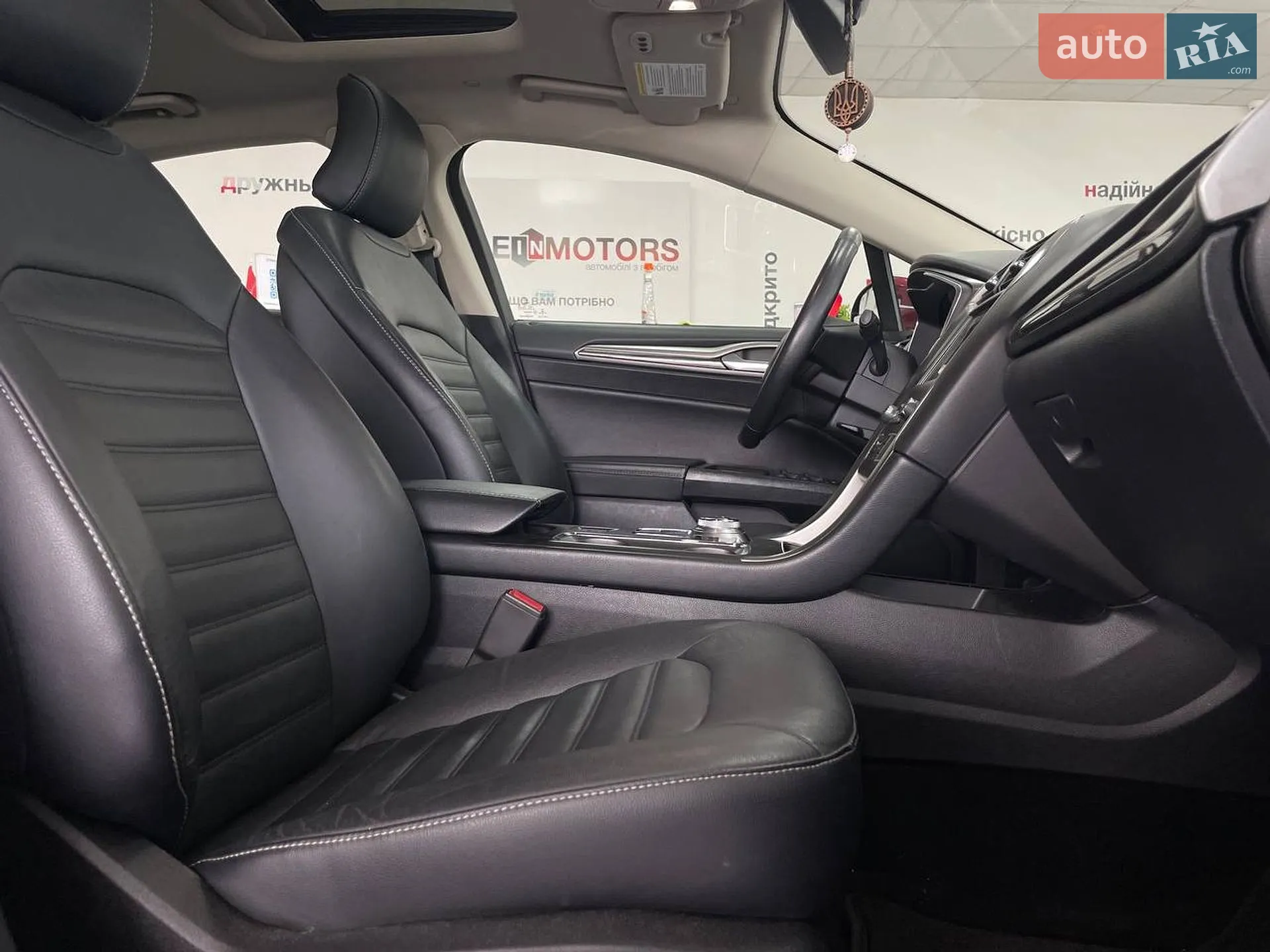 2016 Ford Fusion - мініатюра 36