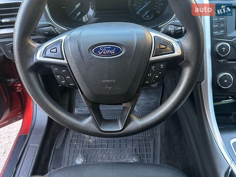 Седан Ford Fusion 2014 в Полтаві