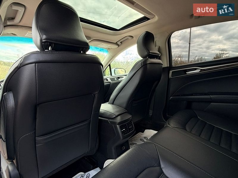 Седан Ford Fusion 2016 в Трускавце