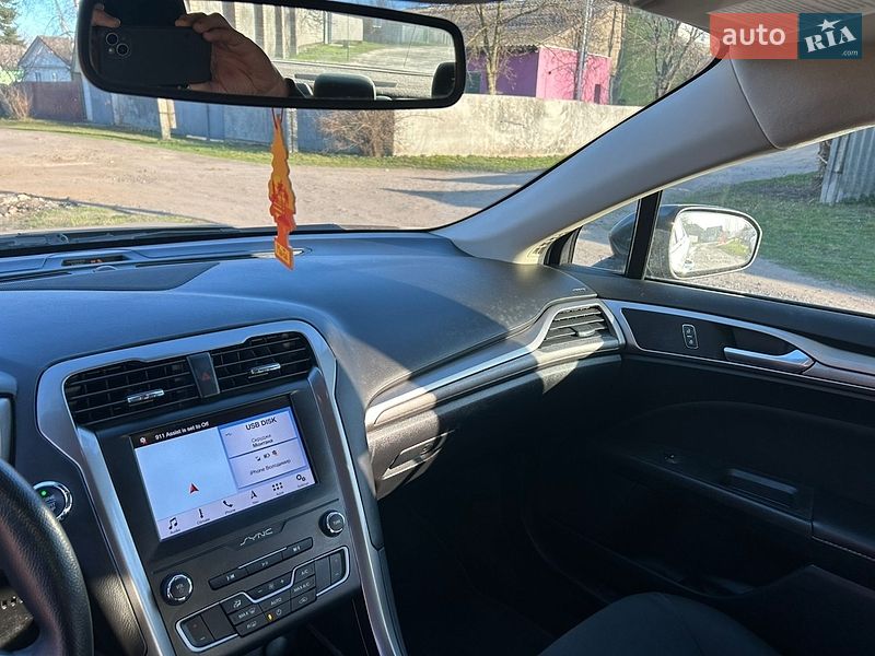 Седан Ford Fusion 2018 в Конотопі